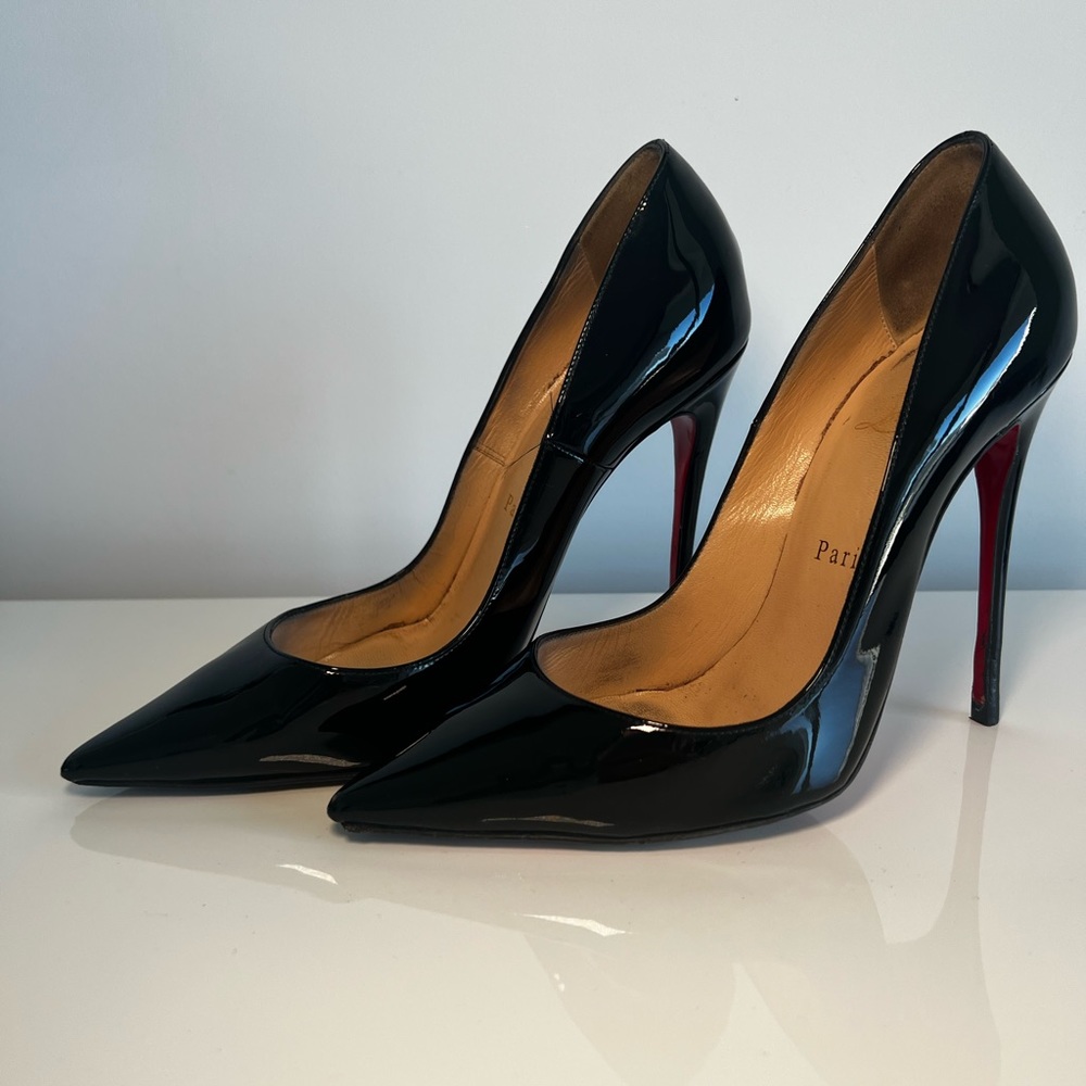 Louboutin So Kate size 37.5
